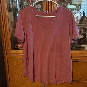 Jessica Simpson Short Sleeve V-Neck Top in Mauve